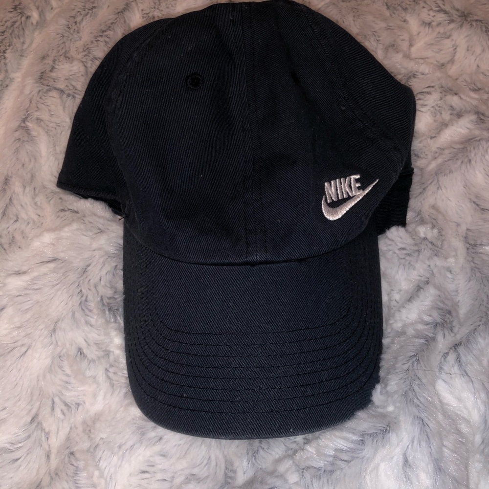 Nike navy blue hat